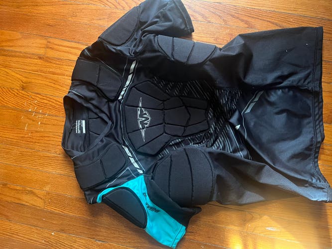 XL Senior Mission Shoulder Pads (Used)