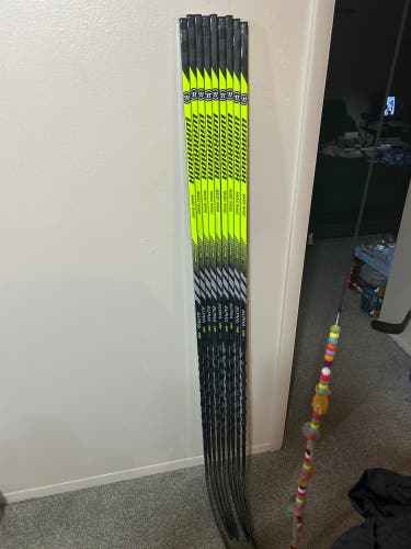 Senior Warrior Alpha LX2 Right Handed Hockey Stick W01 100 Flex (New)