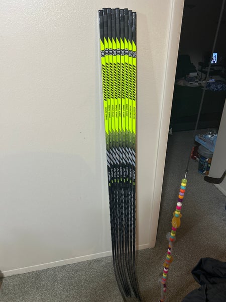 Senior Warrior Alpha LX2 Right Handed Hockey Stick W01 100 Flex (New)