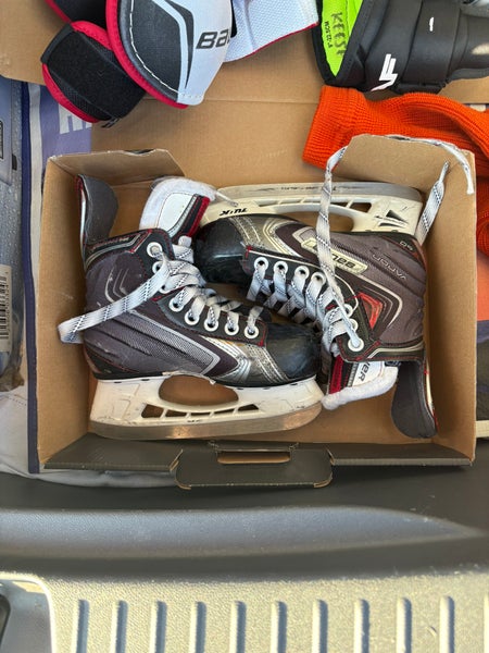 2013 Bauer Vapor X60 Hockey Skates 13 (Used)