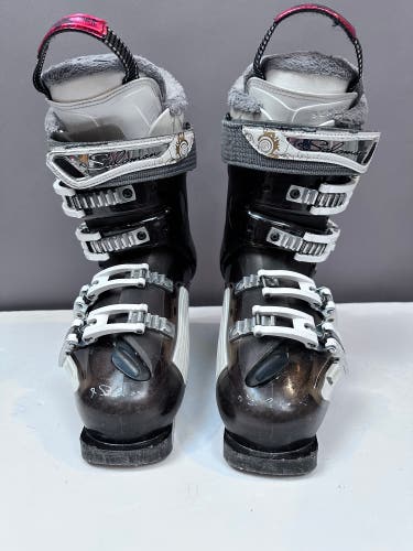 Mondo 24 & 24.5 Women's Salomon Energyzer All Mountain Ski Boots Soft Flex (Used)