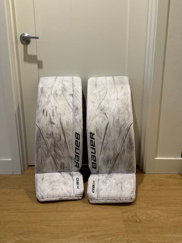 Small Bauer GSX (2023 Model) Goalie Leg Pads (Used)