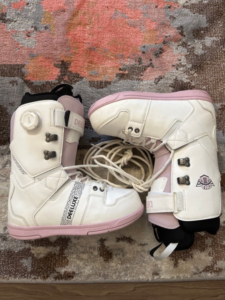 Women's Size M 6.5 (W 7.5) Deeluxe Snowboard Boots (Used)