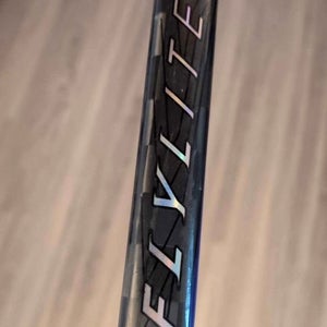 Senior Bauer Vapor FlyLite Left Hand Hockey Stick P28 70 Flex (New)