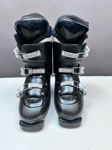 Mondo 23 & 23.5 Unisex Salomon All Mountain Ski Boots Soft Flex (Used)