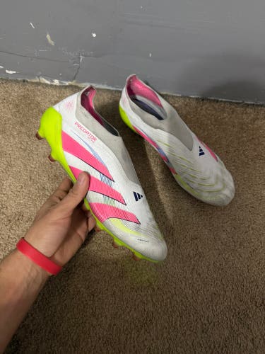 Men's Size M 9.0 (W 10.0) Adidas Predator Elite FG Cleats (Used)