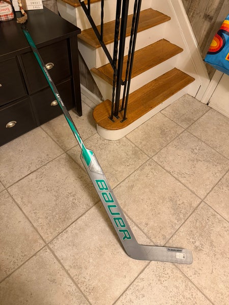 Senior Bauer M5 Pro Regular Goalie Stick