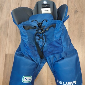 Canucks Bauer Nexus Lite pro stock Hockey Pants