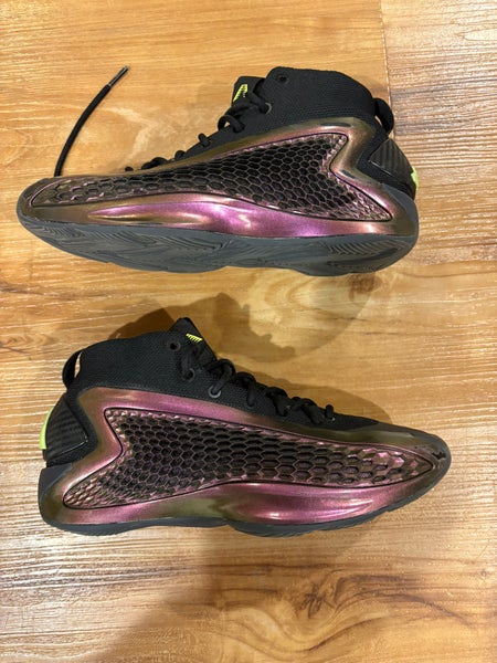 Kid's 5Y (Big Kids / Youth) Adidas Shoes (Used)