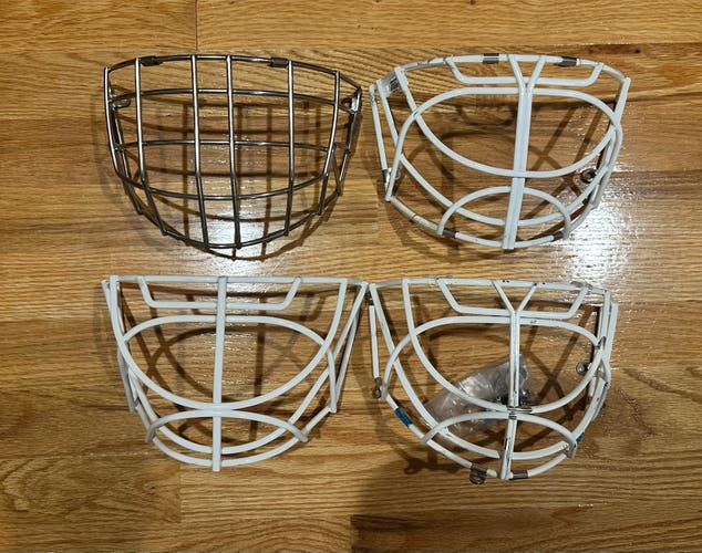 (Used) LOT of 4 cages (Read description)