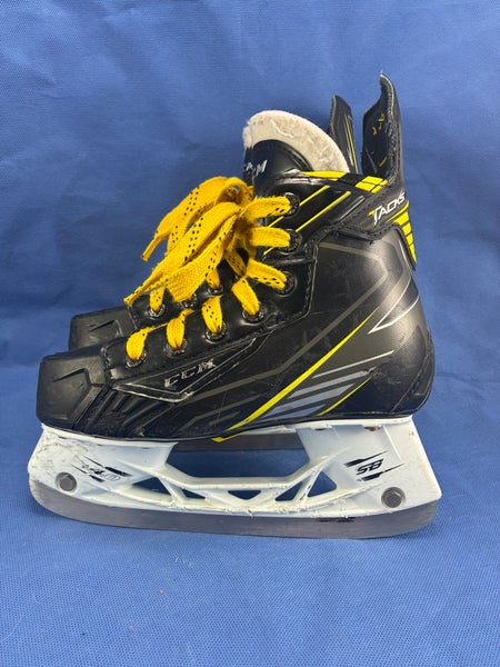 CCM Tacks 5092 Hockey Skates JR 1.5