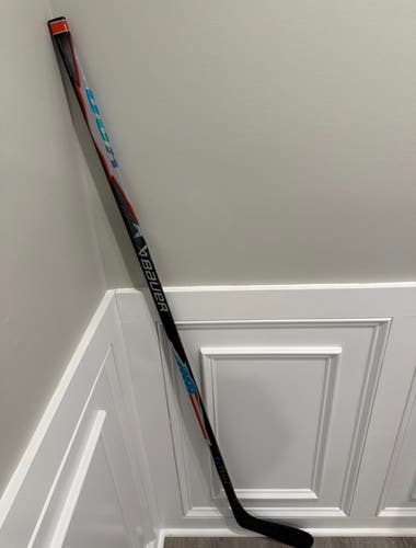 Senior Bauer Vapor FlyLite left Handed Hockey Stick P92 70 Flex (New) USA flag red white and blue