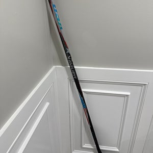 Senior Bauer Vapor FlyLite Right Handed Hockey Stick P92 70 Flex (New) USA flag  red white and blue