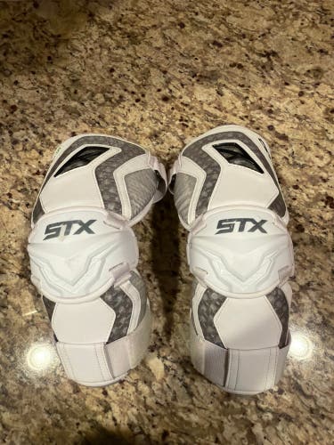 Medium Adult STX Cell VI Arm Pads (Used)