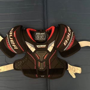Small Junior Bauer NSX Shoulder Pads (Used)