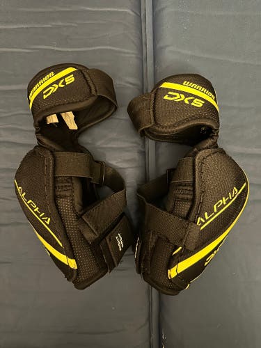 Junior Small Warrior Alpha DX5 Elbow Pads (New)