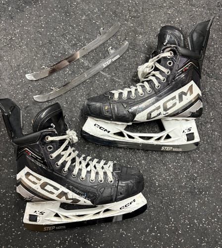 Ccm Ft6 Pro Customs white senior 7!