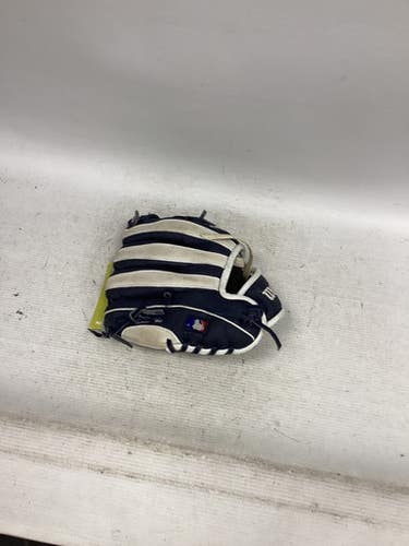 Used Wilson T-BALL BB/SB Glove RH Throw Navy Blue 10" 11851-S000040392