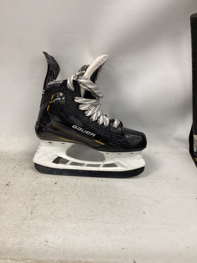 Used Bauer M5PRO Junior Hockey Skate Junior 04.5 11851-S000040554