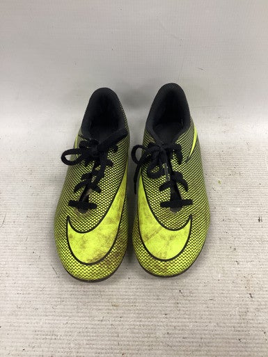 Used Nike Soccer Cleats Yellow Junior 02 11851-S000040525