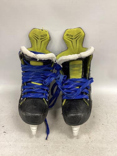 Used Bauer SUPREME S29 Junior Hockey Skate Junior 04 11851-S000040468