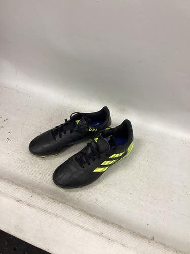 Used Adidas Soccer Cleats Black Junior 04.5 11851-S000040394