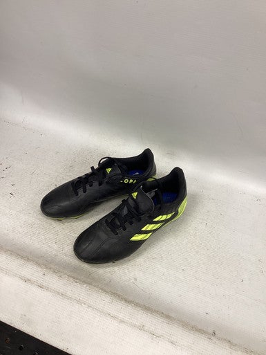 Used Adidas Soccer Cleats Black Junior 04.5 11851-S000040394