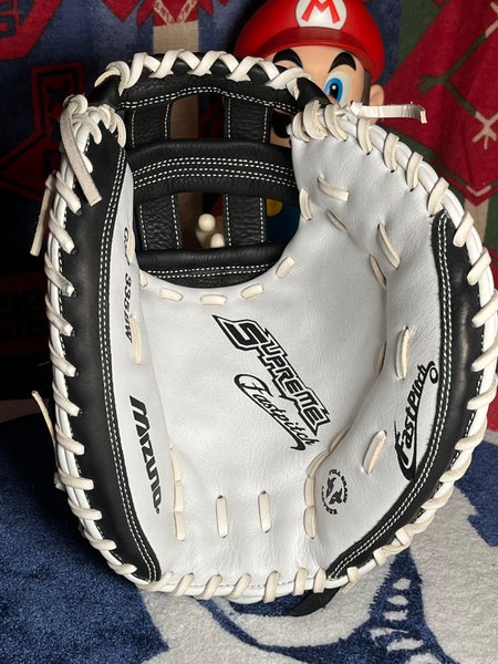 2024 Mizuno Supreme RH Catcher's Softball Glove 33" (New)