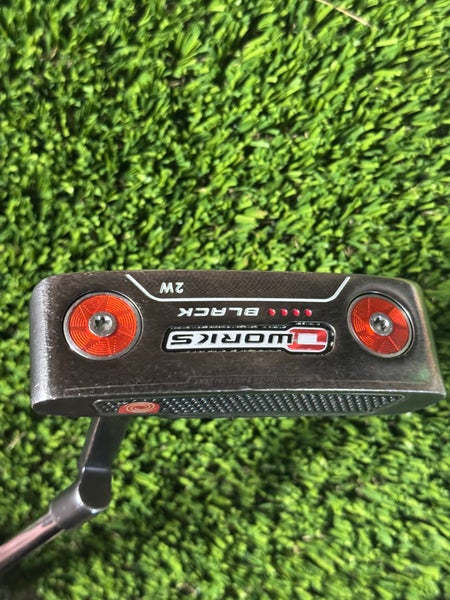 Right Handed Odyssey O Works Black 2W 31.5" Putter