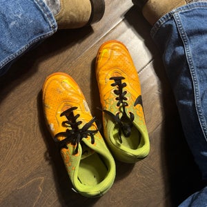 Green Men's Size M 9.5 (W 10.5) Nike Elastico Indoor Cleats (Used - Player worn - beater)