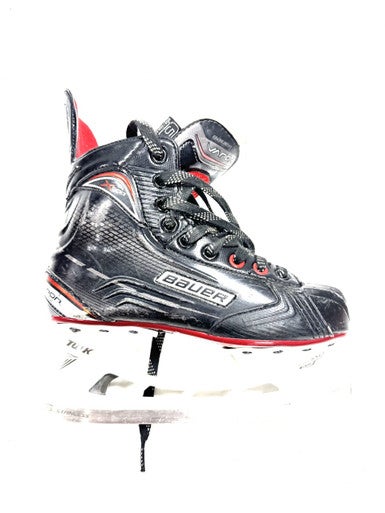 Used Bauer X500 Intermediate Hockey Skate Intermediate 5.0 11860-S000301569