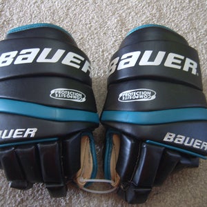 Vintage Excellent Condition Bauer Supreme 5000 Senior Hockey Gloves San Jose Sharks