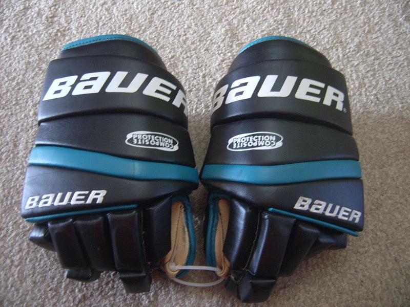 Vintage Excellent Condition Bauer Supreme 5000 Senior Hockey Gloves San Jose Sharks