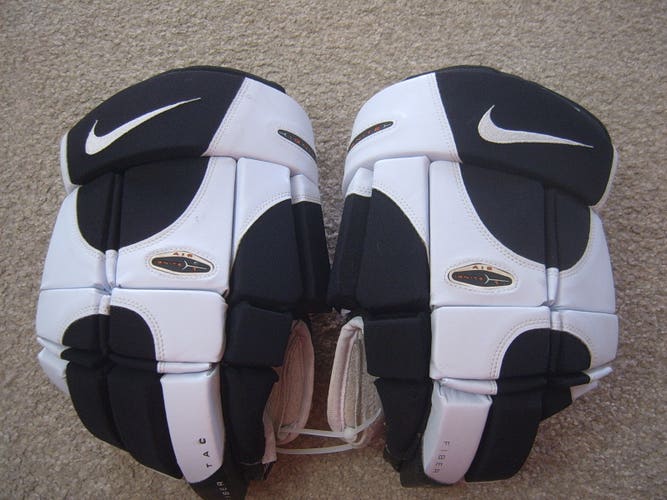 Excellent Condition Nike Ignite 1 Senior Hockey Gloves Black/White sz 13.5"