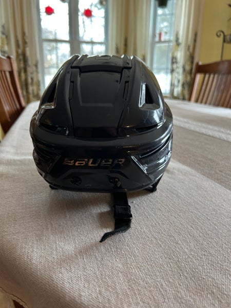 Medium Bauer Re-Akt 155 Helmet (Used)