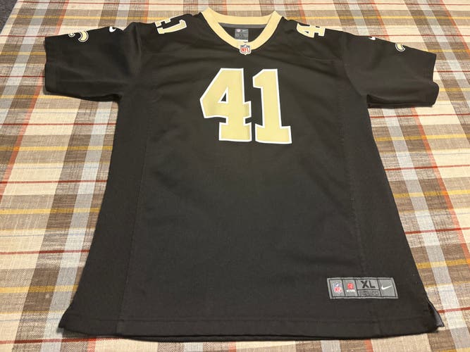 Black XL Boys Nike Jersey (Used)