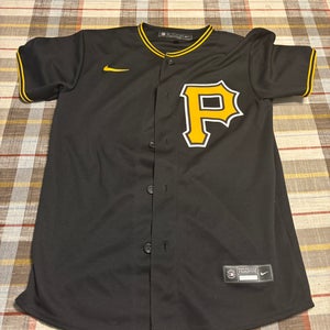 Black Medium Boys Nike Jersey (Used)