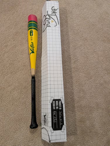 Victus Pencil (Vibe) USSSA Certified Bat (-8) 22 oz 30" (Used)