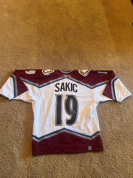 Colorado Avalanche Joe Sakic #19 Autographed Authentic Jersey – Reebok White Alternate – Captain “