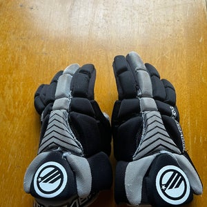 Maverik Charger Gloved used