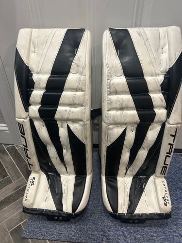 29" True Catalyst exl Goalie Leg Pads (Used)