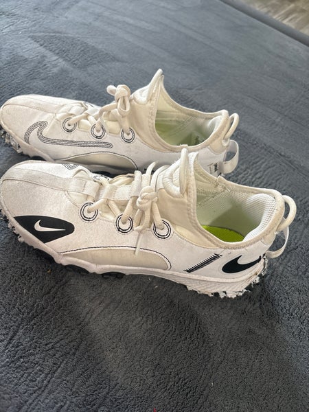 Kid's 7Y (Big Kids / Youth) Nike Turf Cleats (Used)