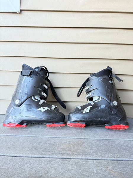 Mondo 28 & 28.5 Men's Nordica Cruise Alpine Touring Ski Boots Medium Flex (Used)