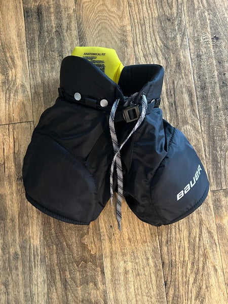 Youth Small Bauer Supreme S170 Hockey Pants (Used)