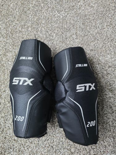 XS Youth STX Stallion 200 Arm Pads (Used)