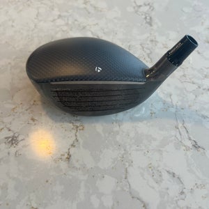 Men's TaylorMade TaylorMade Qi35 Right Handed Fairway Wood Uniflex 3 Wood (Used)