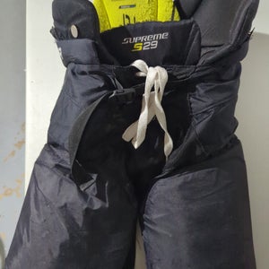 Junior Large Bauer Supreme S29 Hockey Pants (Used)