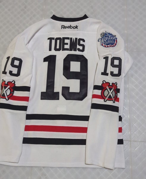 Chicago Blackhawks Jonathan Toews #19 2015 NHL Winter Classic jersey.