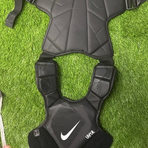 Medium Adult Nike Vapor Shoulder Pads (Used)