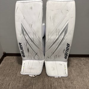 Large 2023 Bauer Vapor Hyperlite 2 Goalie Leg Pads (Used)